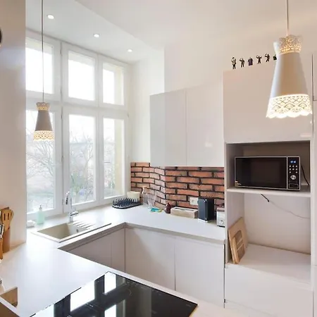 Апартаменты Lovely Down Town By The Motlawa River Гданьск