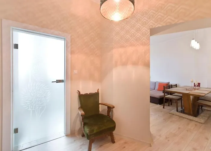 Lovely Down Town By The Motlawa River Daire Gdansk