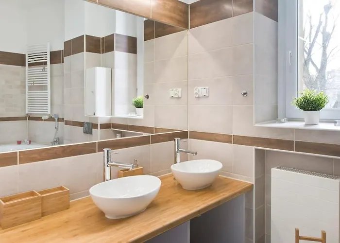 Lovely Down Town By The Motlawa River * Gdańsk