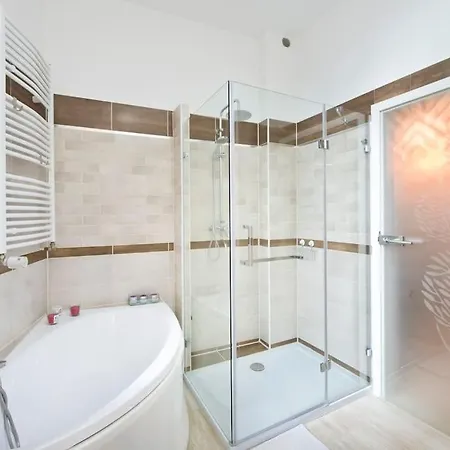 Appartement Lovely Down Town By The Motlawa River Gdańsk